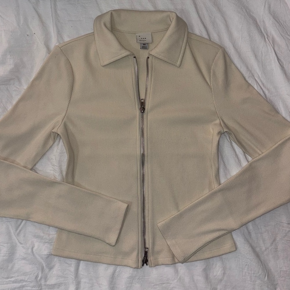 Women's Cream Zip-Up